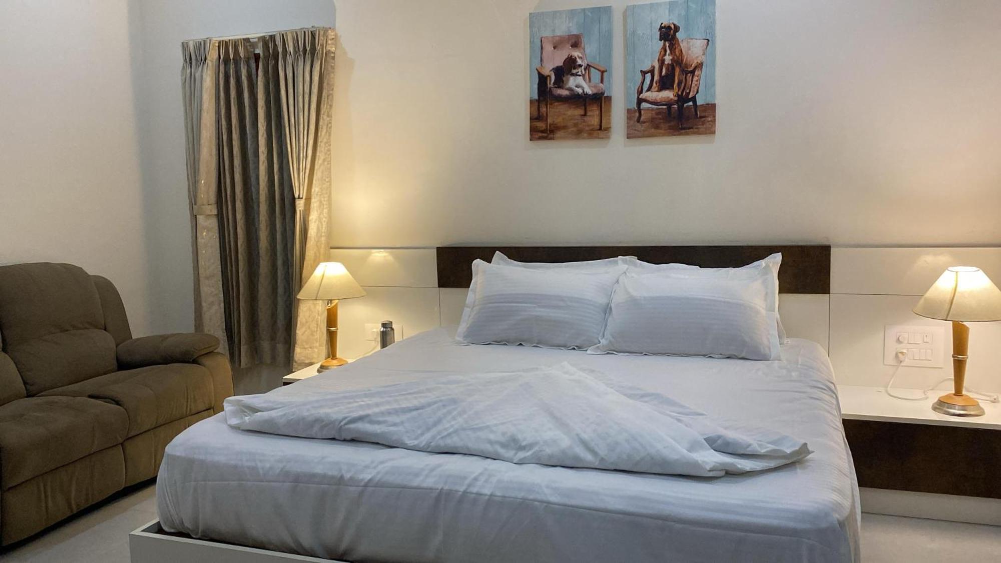 Gatsby Grandeur Luxury Villa Bangalore Buitenkant foto